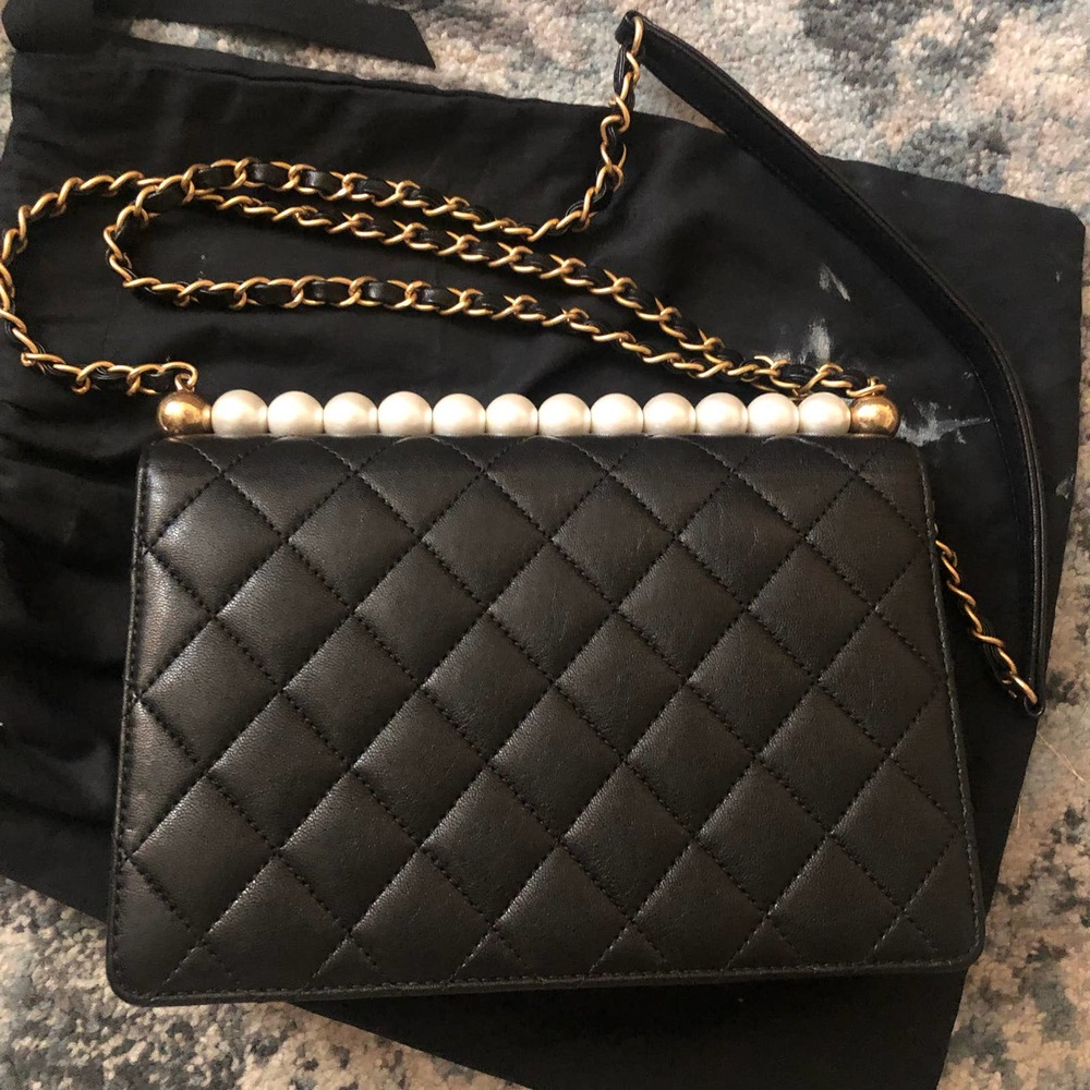 Chanel Medium Black Goatskin Chic Pearls Quilted Flap Bag - Picture 7 of 12